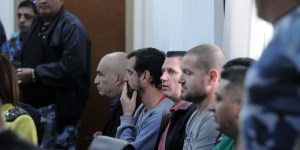 Condenan a 7 ex jefes policiales de La Plata por coimas