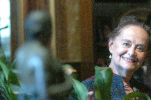 Mar�a Fux dialoga con la imagen