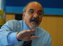 Carlos Tomada.