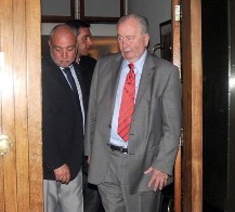 Un diputado dijo que Grondona "institucionaliza la violencia" al recibir a barrabravas
