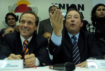 La UCR y el socialismo acuerdan una base program�tica para el 2011