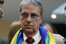 Un homosexual octogenario cobr� la primera pensi�n por viudez