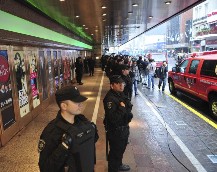 Hallan un explosivo similar a una bomba de estruendo en el Teatro Gran Rex