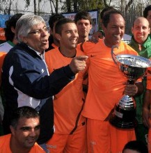 Hugo y Pablo Moyano se mostraron junto a Scioli y redoblaron su apoyo para 2015