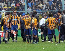 Rosario Central no aprovech� la ca�da de River y dej� pasar una chance inmejorable de acercarse al ascenso