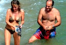 El Papa acept� la renuncia del obispo fotografiado junto a una mujer