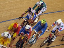 Walter P�rez empez� mal pero qued� octavo en la prueba Omnium de ciclismo