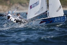 Los veleristas Calabrese y De la Fuente pelear�n por el bronce en la Medal Race