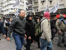 Trabajadores de una empresa alimenticia bloquearon el tr�nsito frente al Obelisco