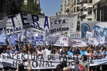 Los docentes bonaerenses amenazan con paros y marchas si no llegan a un acuerdo salarial con la Provincia