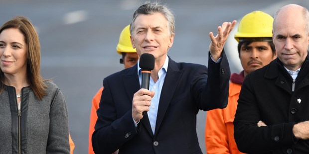 El Presidente estuvo junto a la gobernadora María Eugenia Vidal, el jefe de Gobierno de la Ciudad, Horacio Rodríguez Larreta, y el intendente de Lomas