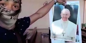 Los yihadistas pusieron en la mira a Francisco.