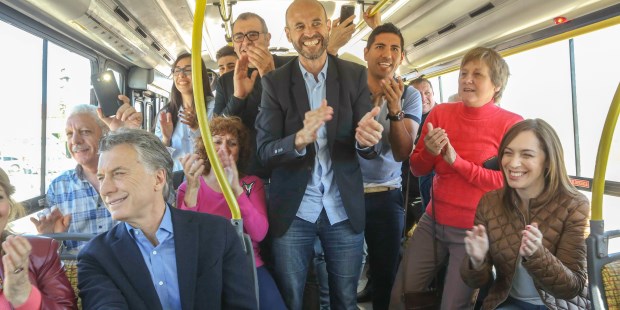 El presidente Mauricio Macri y la gobernadora María Eugenia Vidal inauguraron, en el municipio de Tres de Febrero, el Metrobus Ruta 8 junto al intende