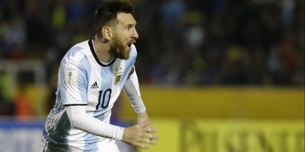 Lionel Messi tuvo una noche mágica y con sus goles lideró a la Selección hacia Rusia 2018.