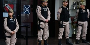 Allanamiento la sede de Independiente en el marco de la causa lavados de activos, en el club de Avellaneda.