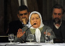 denuncian-ante-la-justicia-a-bonafini-y-autoridades-del-bcra-por-la-supuesta-emision-de-cheques-sin-fondos--v1-nGVYAAZrb4Sdd4DVKU45f0jCsXH9elwd9brbQa4aLN1SdfBUtPaXtg%3d%3d-archive.aspx