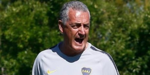 Alfaro realizó su primera práctica abierta en Boca