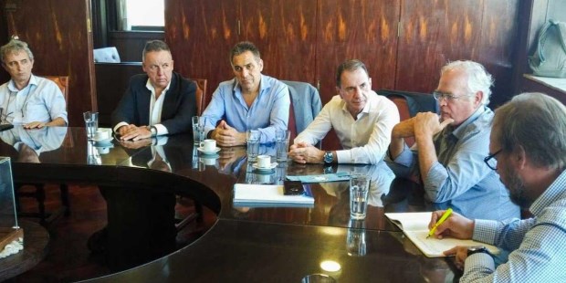 Alcanzan un importante acuerdo para reducir los costos logísticos en los puertos de La Plata, Bahía Blanca y Barranqueras