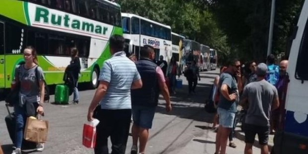 Dictan la conciliación obligatoria por el conflicto de los maleteros y se normaliza la terminal de Mar del Plata