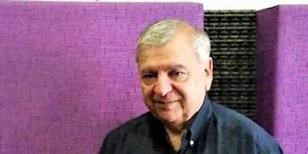 "No hay que hablar en los medios como habla la gente, hay que enseñar cómo se habla bien pero sin perder la esencia", opina el profesor Giménez.