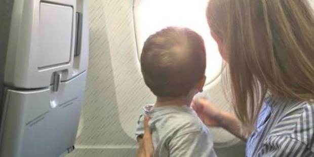 Consejos al viajar ­con niños en avión­