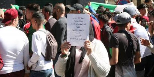 El pueblo argelino dice "no" a seguir siendo gobernado desde el silencio