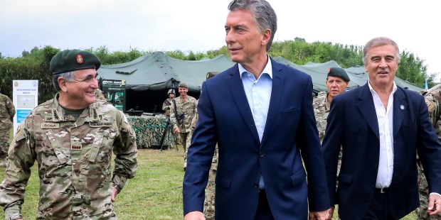 Macri: "Que el Ejército sea parte de esta Argentina que sale adelante"