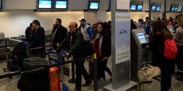 Aeroparque dejó de operar vuelos internaciones, a excepción de Uruguay