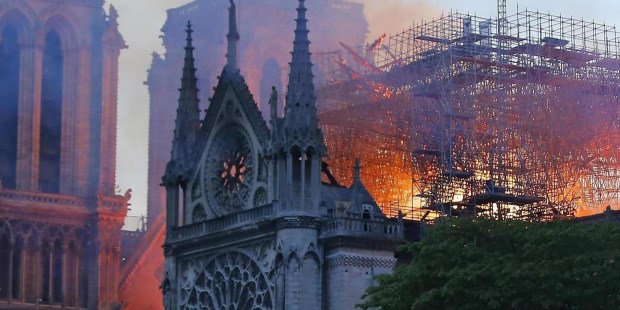 Los líderes mundiales expresaron su tristeza y apoyo a Francia