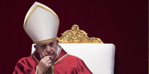 El Papa dice que rechaza a los homosexuales "no tiene corazón humano"