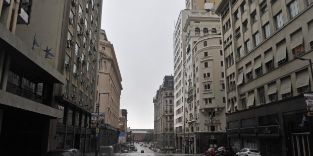 Un apagón dejó sin luz casi toda la Argentina, parte de Uruguay y Brasil