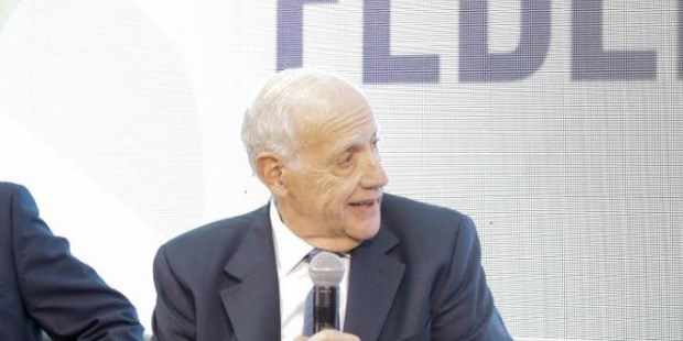 Para Lavagna la economía está "estancada" y hace falta salir de este gobierno y del anterior