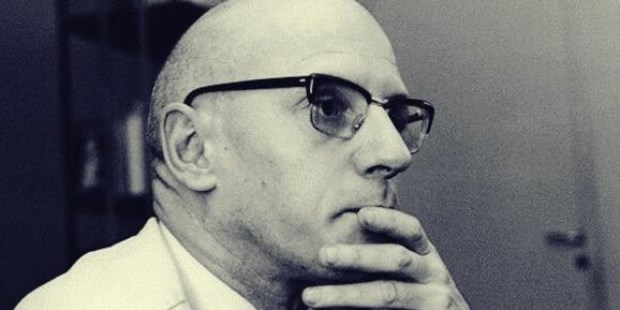 Michel Foucault sostenía que sólo importa saber qué esquema de poder defiende, y sólo hay dos esquemas de poder: el de los opresores y el de los oprimidos.