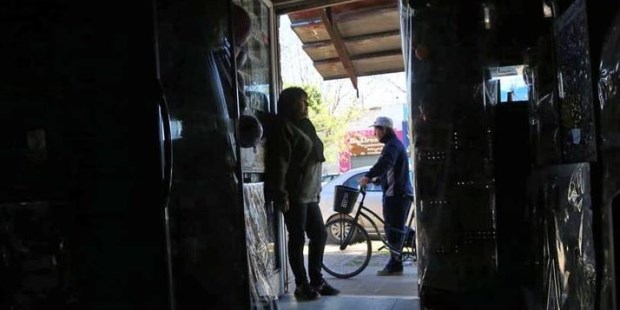 Los vecinos de la zona norte de La Plata volvieron a realizar piquetes y quemas de neumáticos como protesta tras tres días de falta de luz.­