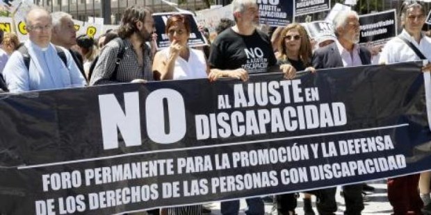 Asociaciones civiles, prestadores y familias se agrupan en un foro para decir No al ajuste a la discapacidad.