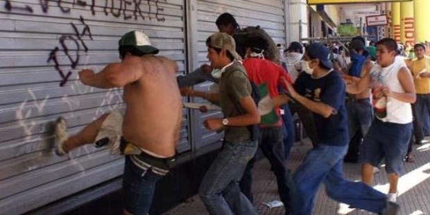 "Los autores de la ejecución de los saqueos fueron Duhalde y Ruckauf"