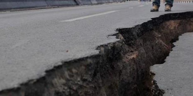 Se cierra una grieta, se abre otra