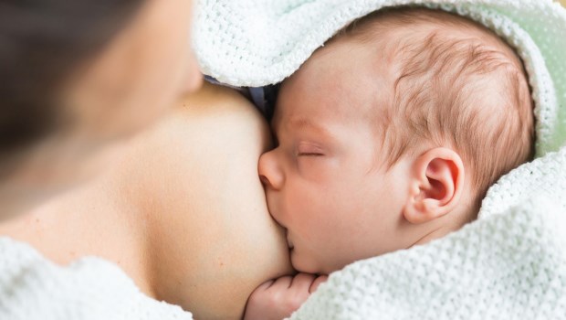 Lactancia materna: un derecho y un seguro de vida para el bebé