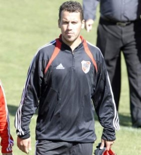 El "Ogro" Fabbiani será titular ante Independiente