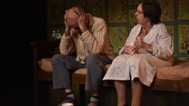 Chela Cardalda y Luis Canduci plasman de forma magistral el vínculo de una pareja en la vejez.