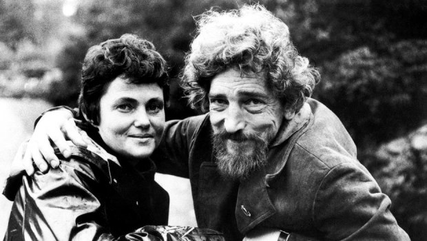 La colaboración literaria entre los dos escritores comenzó como parte de su relación sentimental.