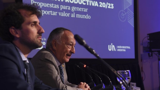 La Unión Industrial Argentina presentó el Plan Productivo 2020/23 