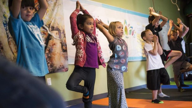 Yoga en los colegios: ¿moda o beneficios? 