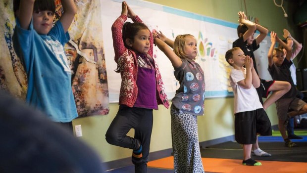 Yoga en los colegios: ¿moda o beneficios? 