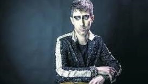 Enrique Campos, dueño de una estética tan particular como sus interpretaciones.