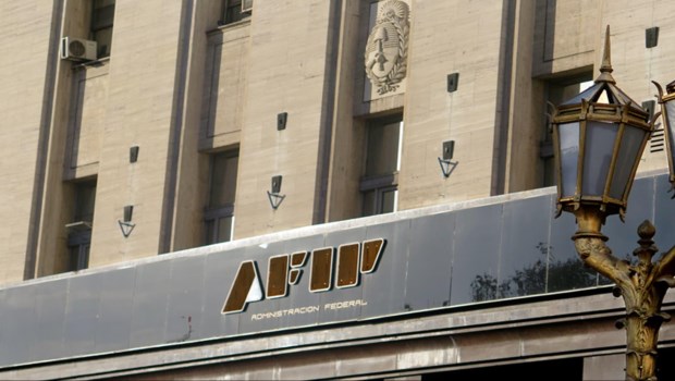 La AFIP excluyó de retenciones de IVA y Ganancias a los administradores de pagos electrónicos