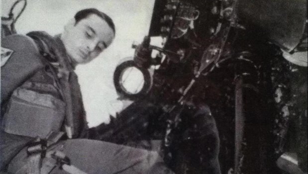 El primer teniente Antonio Mauad, otro de los pilotos con una heroica actuación. FOTOS: GENTILEZA FUERZA AÉREA ARGENTINA.
