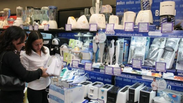 Señalan que cayó 27% la venta de electrónicos y electrodomésticos