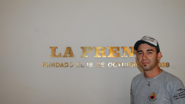 Ricardo Gaustein visitó a La Prensa durante un alto de su recorrido por los Parques Nacionales del País. Foto: BRUNO MAGNANI