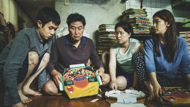 "Parásitos", una comedia negra que se transformó en el filme del momento.